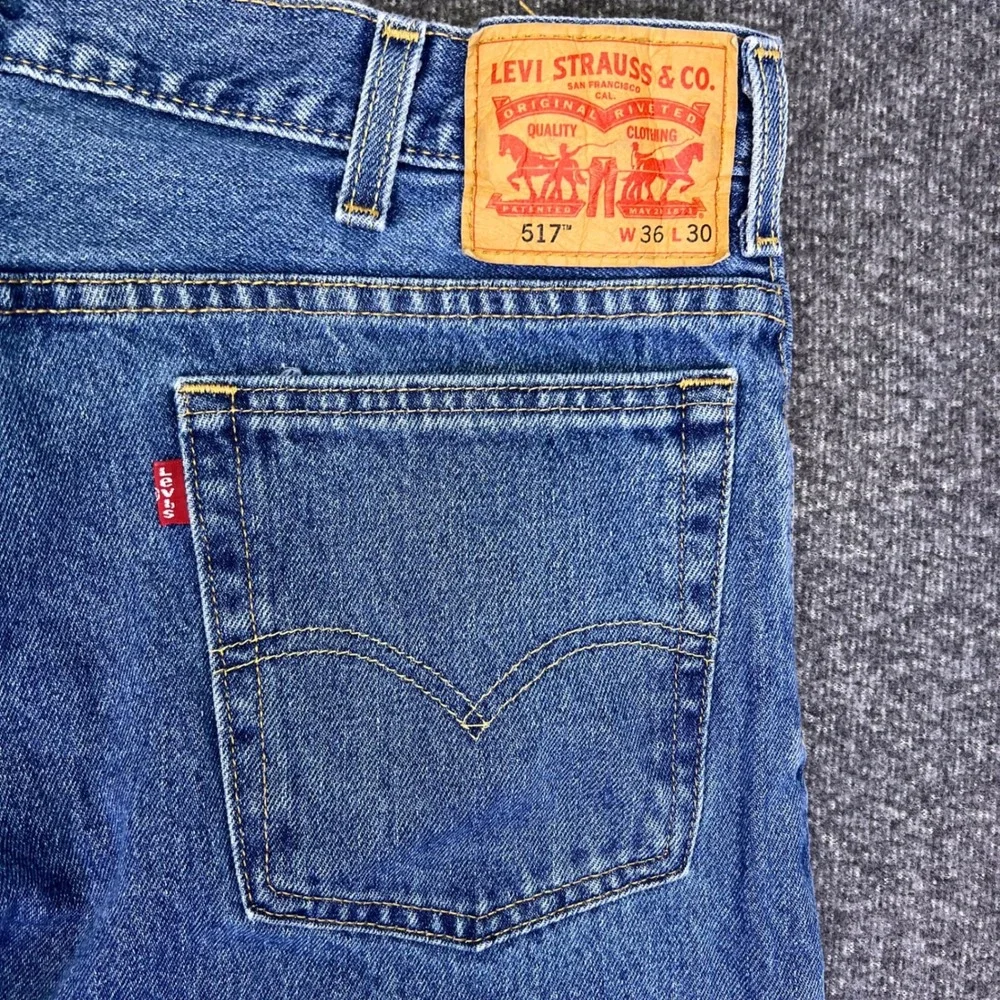 Levis levi 517